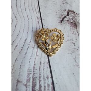 Vintage Open Gold Tone Filigree Heart Floral Faux Pearl Center Pin Brooch